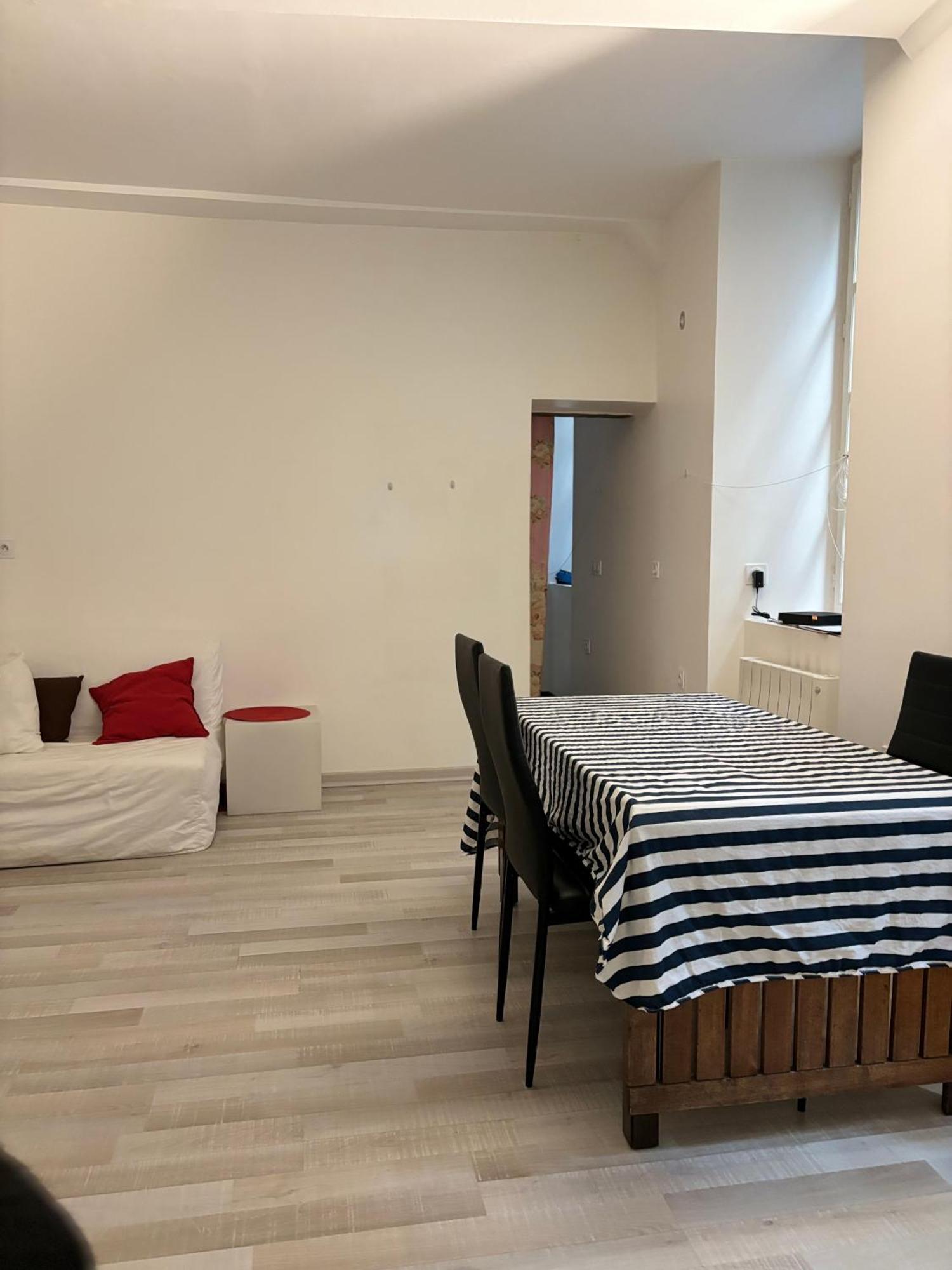 Moonlight Apartment Chambery Ngoại thất bức ảnh